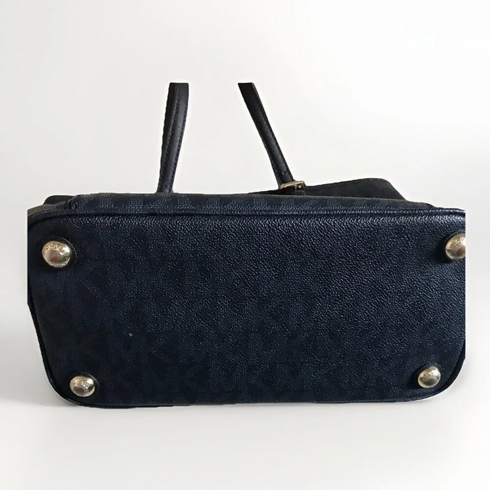 Michael Kors Jet set signature large‎ snap pocket tote Authentic Blue monogram